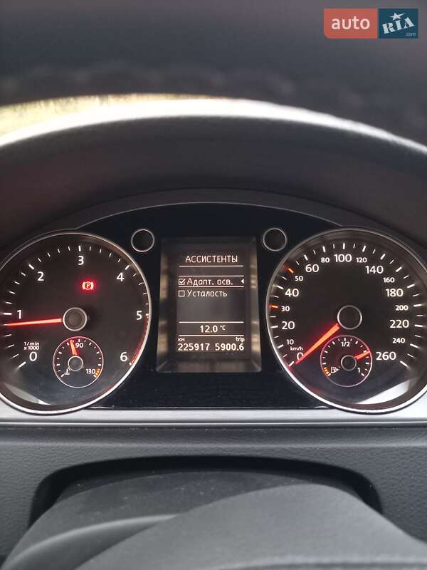 Универсал Volkswagen Passat 2012 в Кропивницком