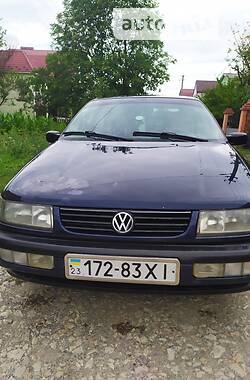 Седан Volkswagen Passat 1994 в Дунаевцах