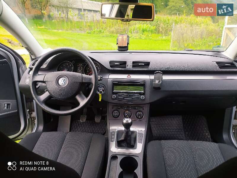 Седан Volkswagen Passat 2009 в Хусті