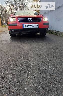 Седан Volkswagen Passat 2002 в Вінниці