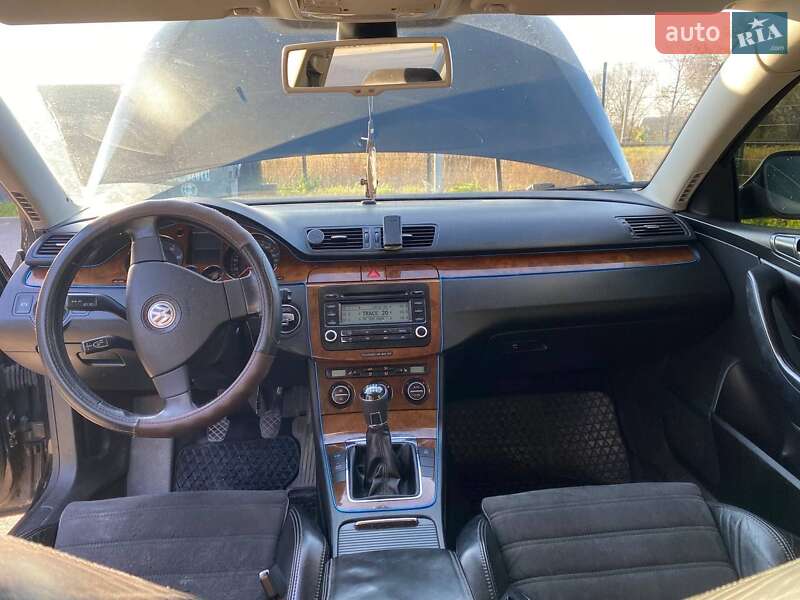 Седан Volkswagen Passat 2005 в Новомосковську