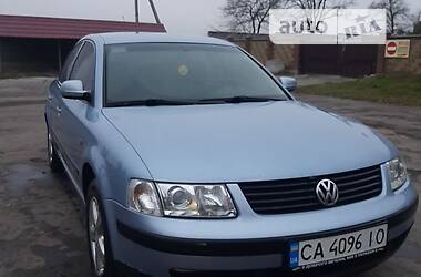 Седан Volkswagen Passat 1998 в Лысянке