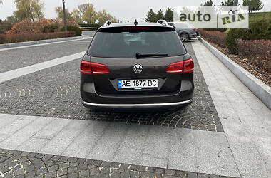 Универсал Volkswagen Passat 2012 в Днепре