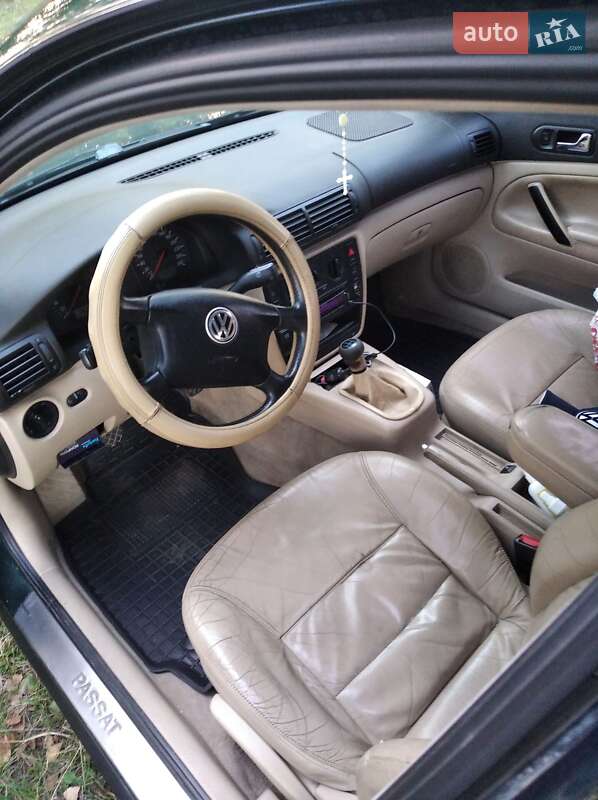 Седан Volkswagen Passat 1998 в Житомире
