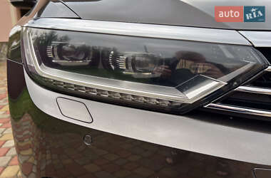Седан Volkswagen Passat 2016 в 
