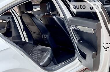 Седан Volkswagen Passat 2013 в 