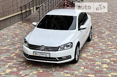 Седан Volkswagen Passat 2013 в 
