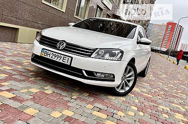 Седан Volkswagen Passat 2013 в 