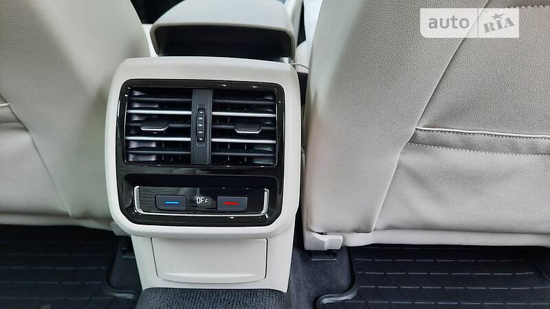 Седан Volkswagen Passat 2015 в Львові