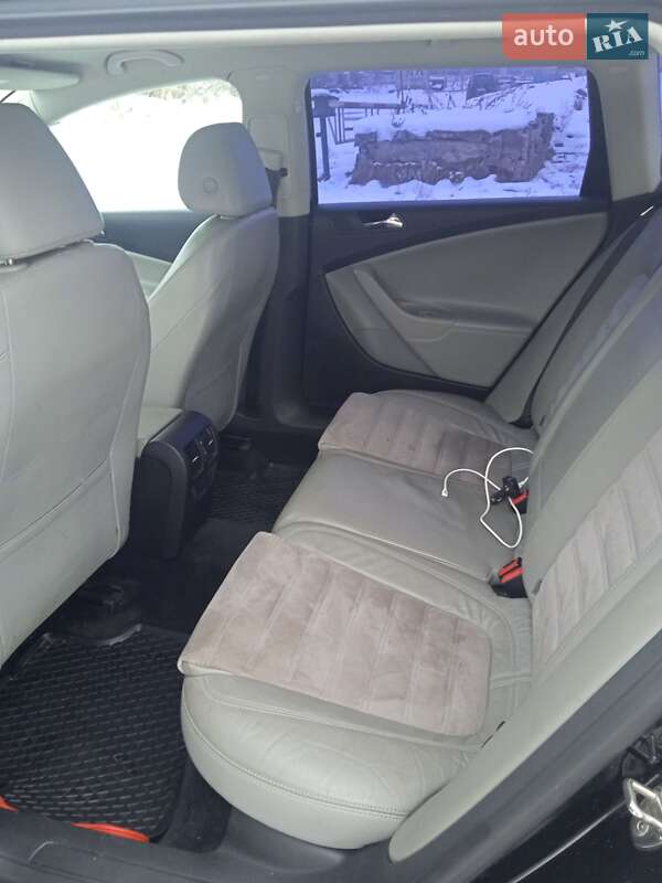 Универсал Volkswagen Passat 2006 в Звягеле