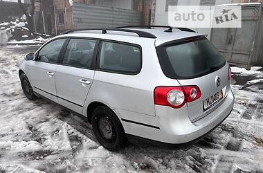 Універсал Volkswagen Passat 2009 в Полтаві