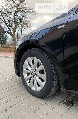 Седан Volkswagen Passat 2014 в Звягелі