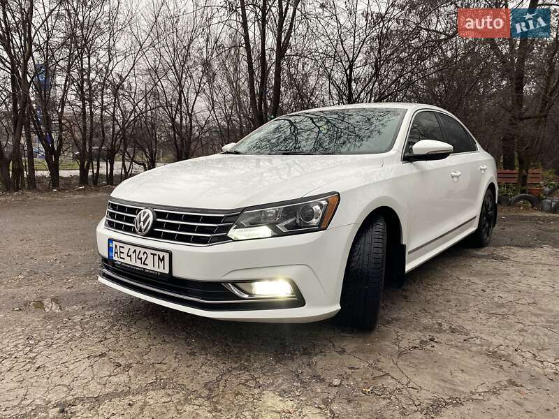 Седан Volkswagen Passat 2016 в Днепре фото 10 Седан Volkswagen Passat 2016 в Днепре