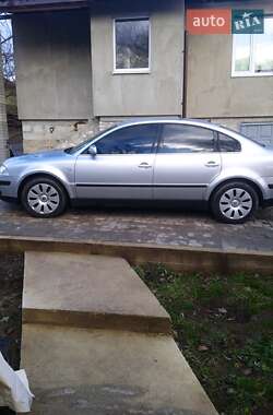 Седан Volkswagen Passat 2003 в Долине