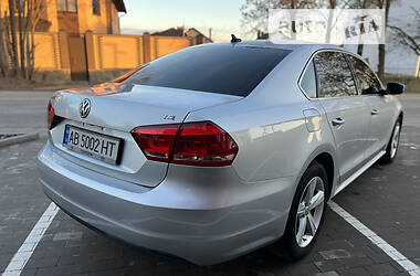 Седан Volkswagen Passat 2015 в Виннице