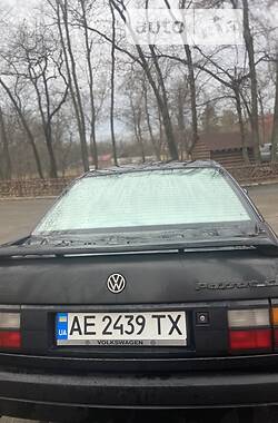 Седан Volkswagen Passat 1989 в Новомосковске