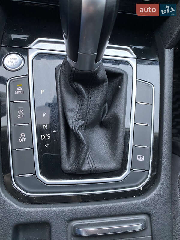 Седан Volkswagen Passat 2016 в Виноградове фото 21 Седан Volkswagen Passat 2016 в Виноградове