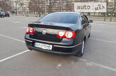 Седан Volkswagen Passat 2010 в Ирпене