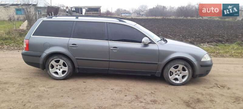 Універсал Volkswagen Passat 2005 в Піщанці