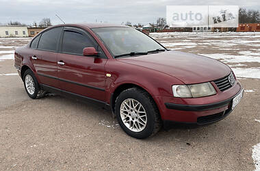 Седан Volkswagen Passat 2000 в 