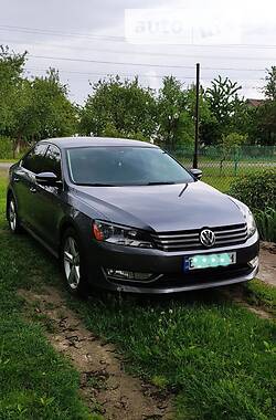 Седан Volkswagen Passat 2015 в Луцке