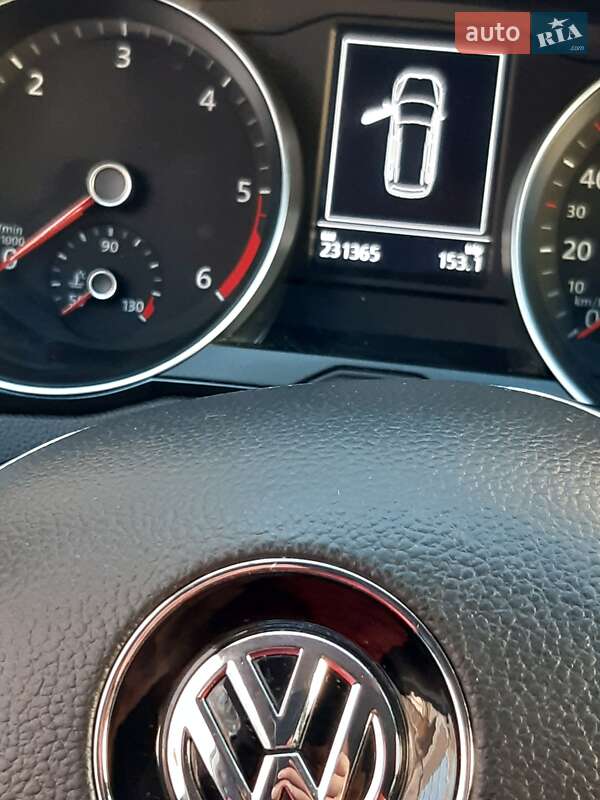 Универсал Volkswagen Passat 2016 в Ужгороде