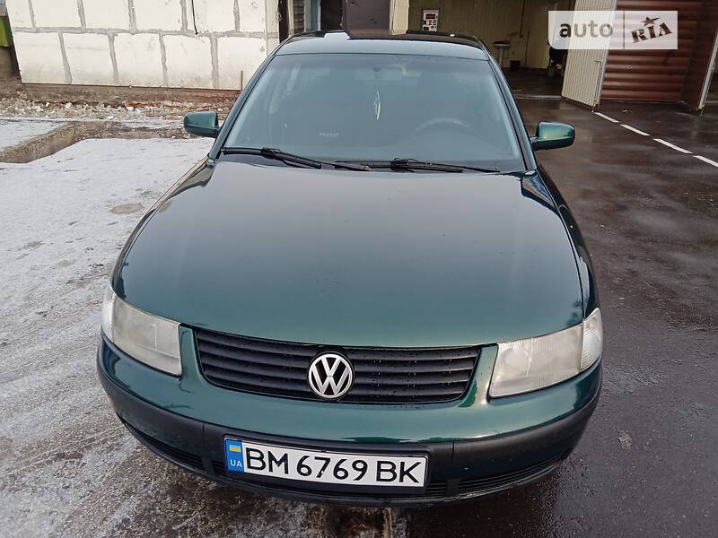 Седан Volkswagen Passat 1999 в Ахтырке