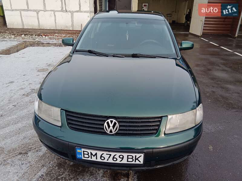 Седан Volkswagen Passat 1999 в Ахтырке