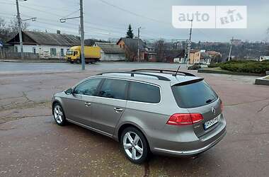 Универсал Volkswagen Passat 2011 в Житомире