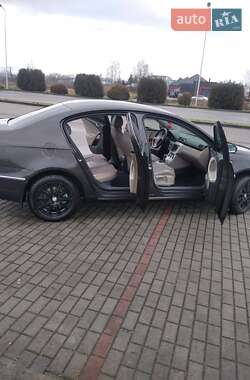 Седан Volkswagen Passat 2008 в Тячеве