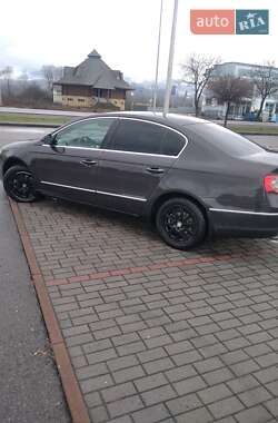 Седан Volkswagen Passat 2008 в 