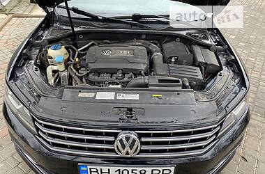 Седан Volkswagen Passat 2016 в Миколаєві