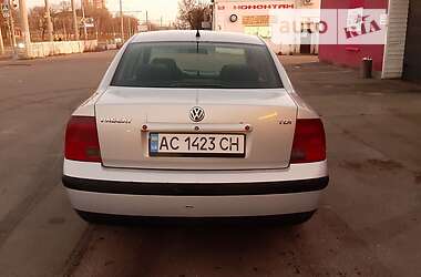 Седан Volkswagen Passat 1999 в Харькове