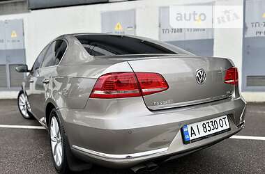 Седан Volkswagen Passat 2012 в Києві