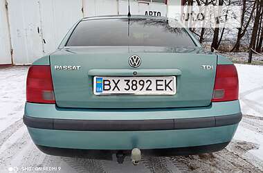 Седан Volkswagen Passat 1999 в Теофиполе