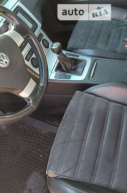 Седан Volkswagen Passat 2008 в Запорожье