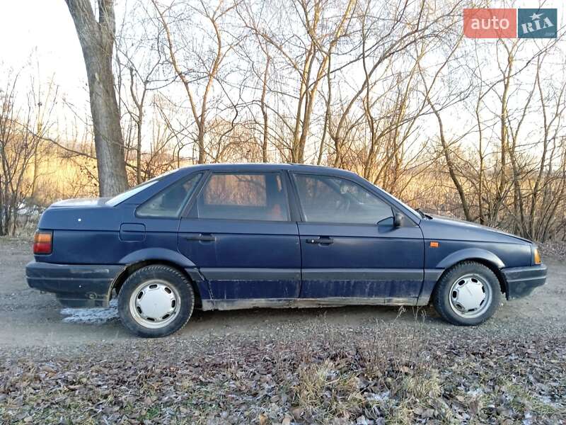 Седан Volkswagen Passat 1992 в Черновцах фото 4 Седан Volkswagen Passat 1992 в Черновцах
