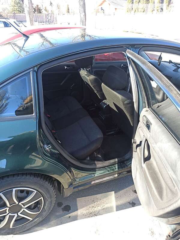 Седан Volkswagen Passat 1998 в Боярке
