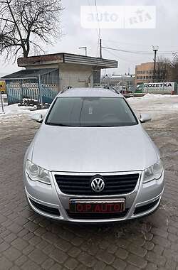 Универсал Volkswagen Passat 2010 в 