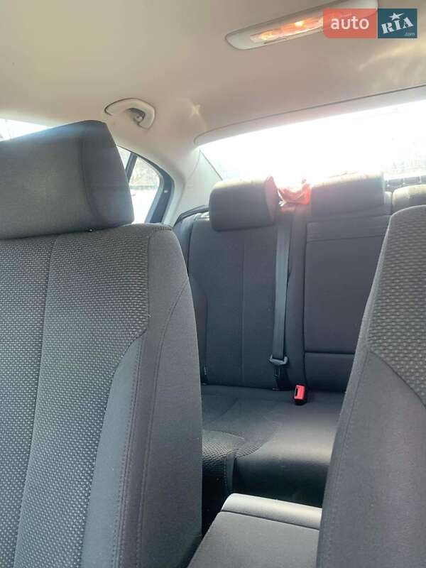 Седан Volkswagen Passat 2006 в Путиле