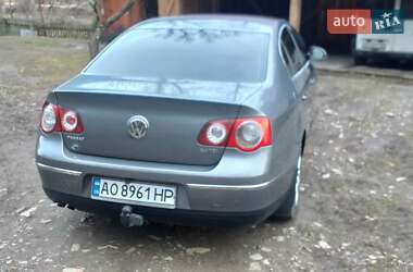 Седан Volkswagen Passat 2005 в Межгорье
