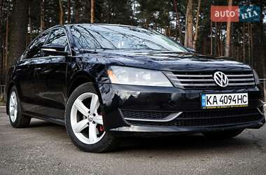 Седан Volkswagen Passat 2012 в Киеве