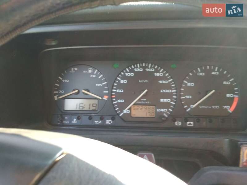 Седан Volkswagen Passat 1993 в Тараще фото 10 Седан Volkswagen Passat 1993 в Тараще