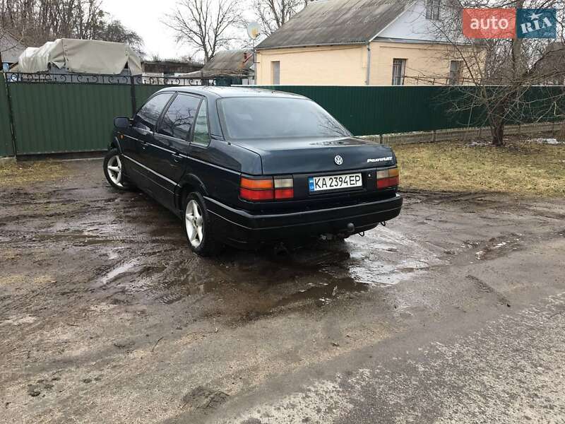 Седан Volkswagen Passat 1993 в Тараще фото 12 Седан Volkswagen Passat 1993 в Тараще