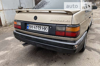 Седан Volkswagen Passat 1989 в Одессе