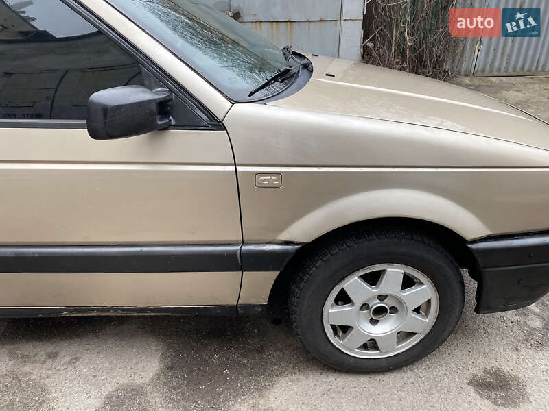 Седан Volkswagen Passat 1989 в Одессе