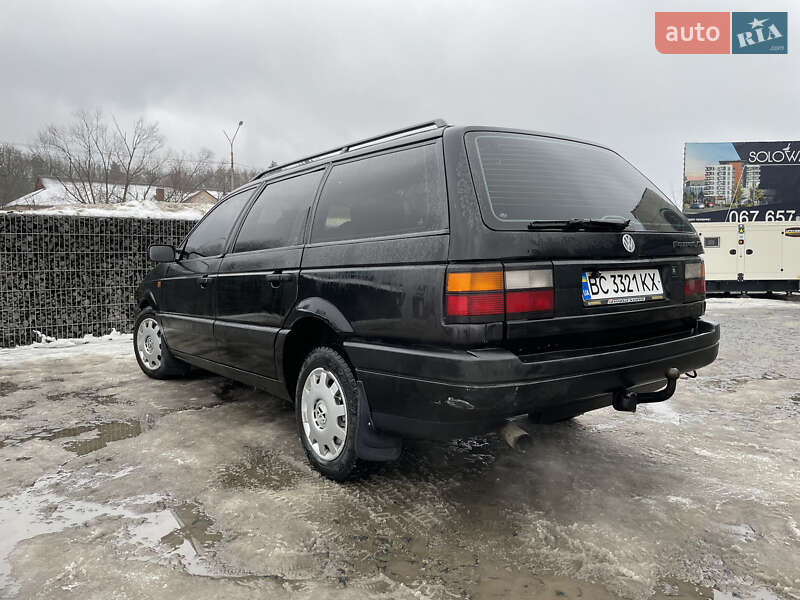 Універсал Volkswagen Passat 1992 в Львові