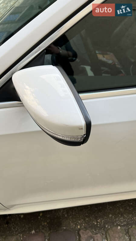 Седан Volkswagen Passat 2012 в Киеве фото 15 Седан Volkswagen Passat 2012 в Киеве