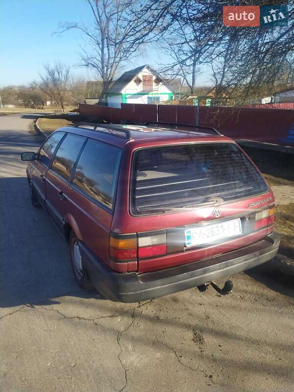 Универсал Volkswagen Passat 1989 в Жашкове