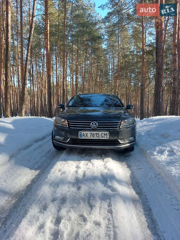 Универсал Volkswagen Passat 2011 в Харькове